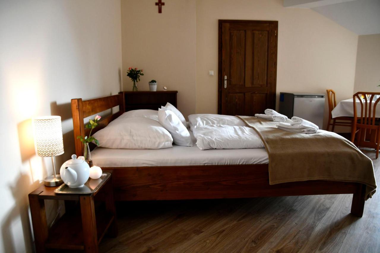 Bed and Breakfast Gosciniec Pod Lubomirem Weglowka  Экстерьер фото