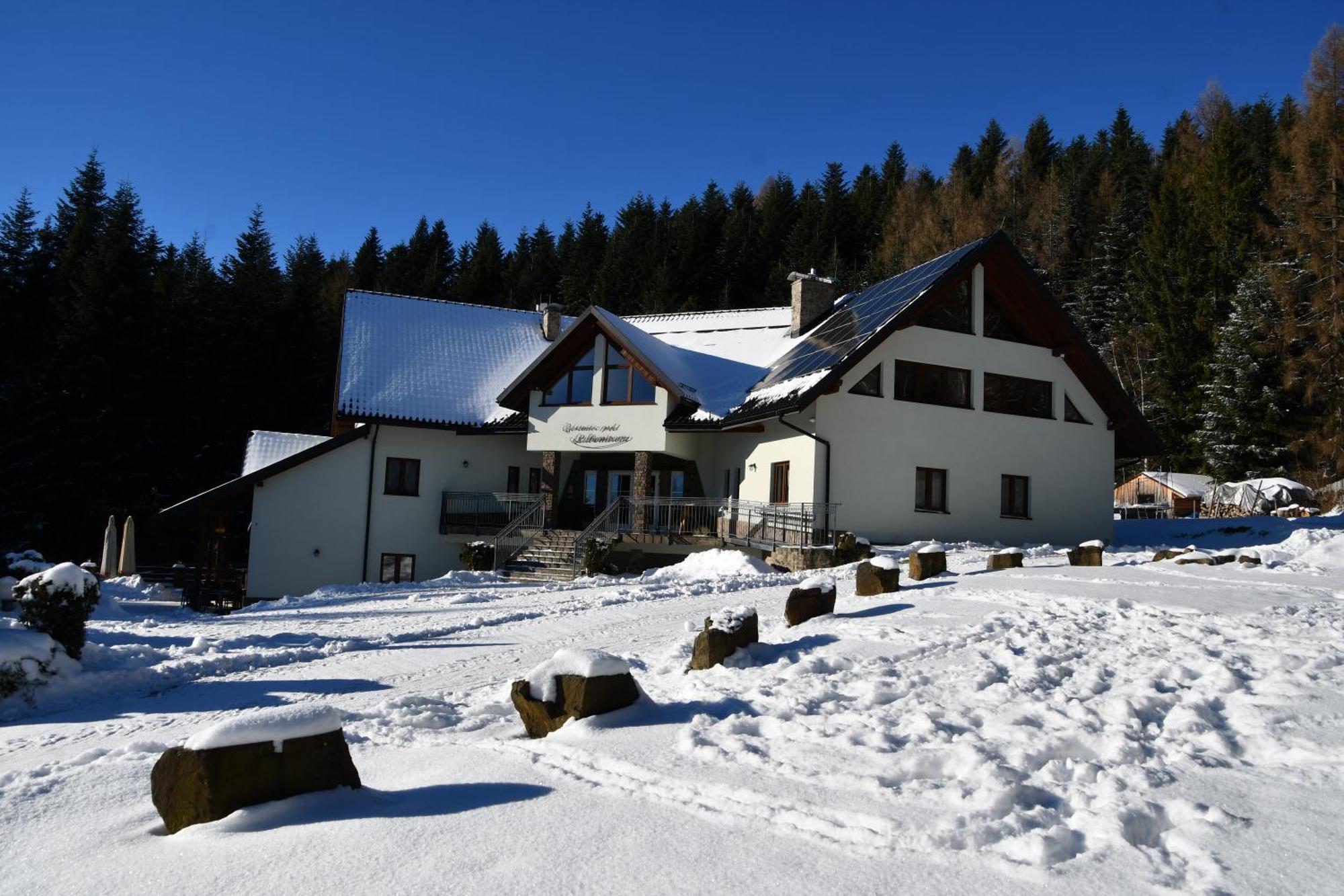 Bed and Breakfast Gosciniec Pod Lubomirem Weglowka  Экстерьер фото