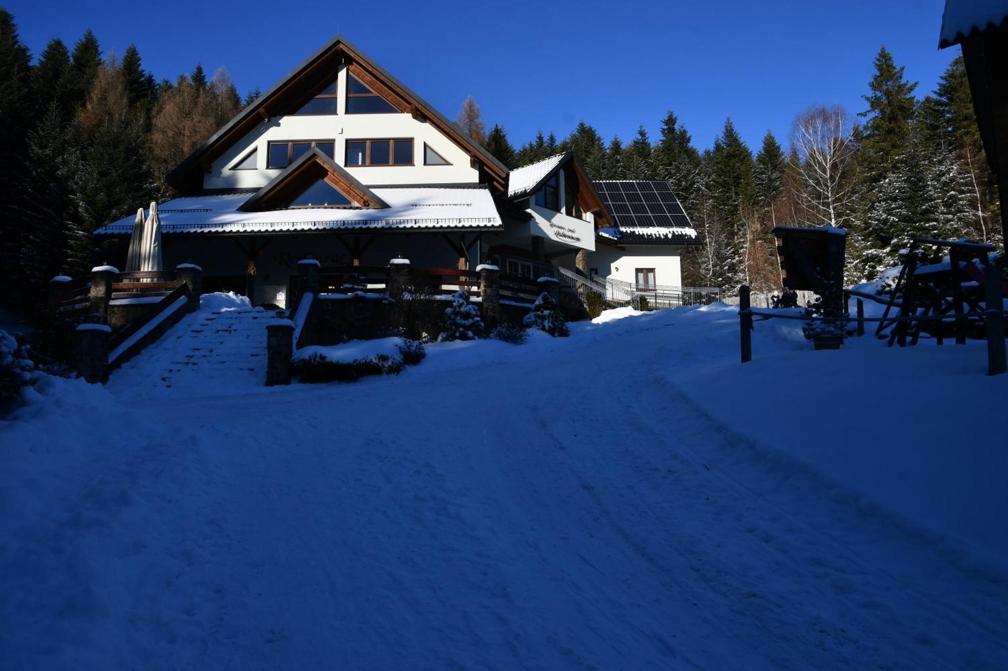 Bed and Breakfast Gosciniec Pod Lubomirem Weglowka  Экстерьер фото